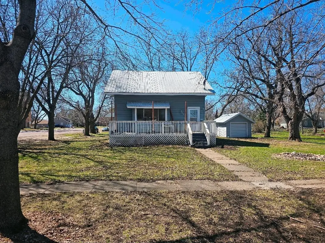 212 S Center Street, Ceylon, MN 56121 - #1