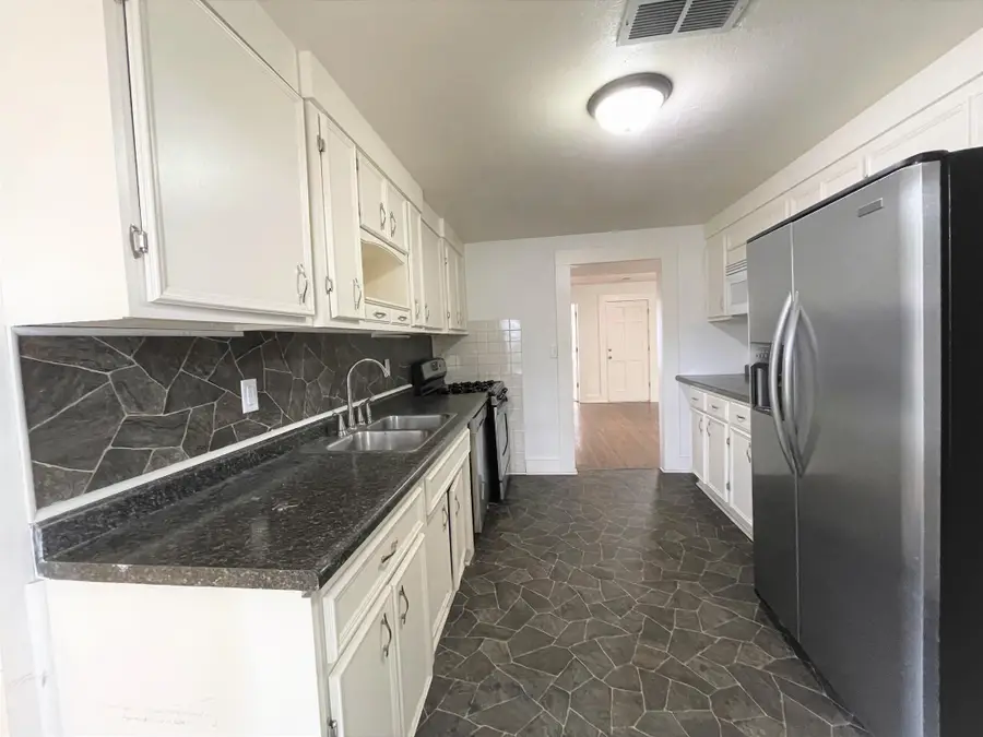 824 Lowry Avenue Ne, Minneapolis, MN 55418 - #2