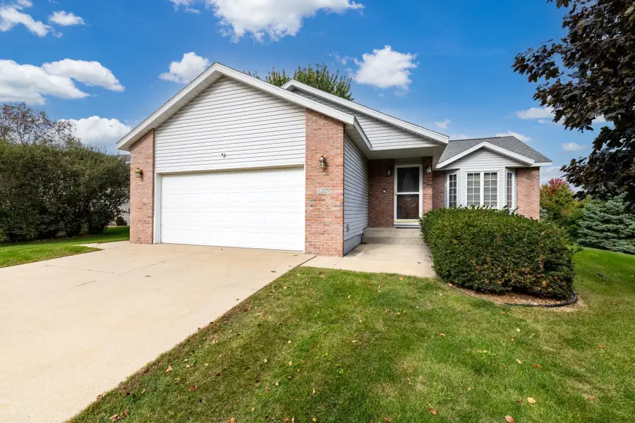 2209 58th Street Nw, Rochester, MN 55901 - #2