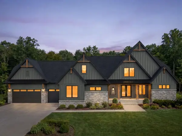 15897 Fraizer Street Ne, Ham Lake, MN 55304