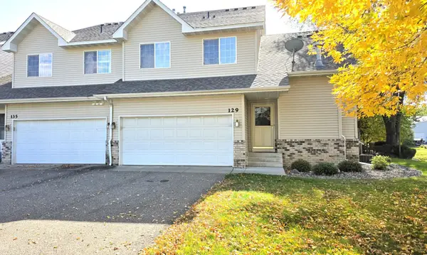 129 Appleblossom Lane, Shakopee, MN 55379