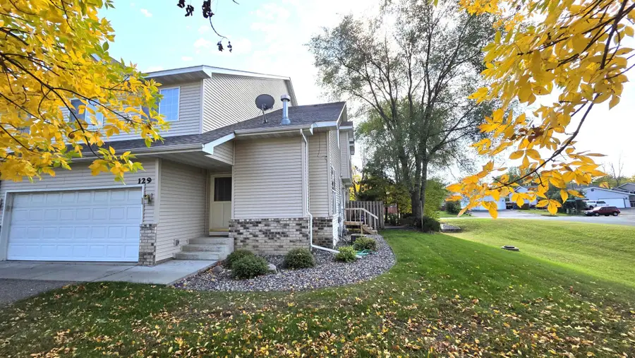 129 Appleblossom Lane, Shakopee, MN 55379 - #2