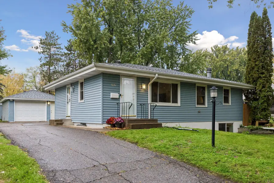 1917 Hillsboro Avenue N, Golden Valley, MN 55427 - #2