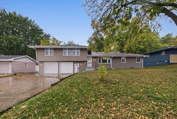 3049 Winnetka Avenue N, Crystal, MN 55427