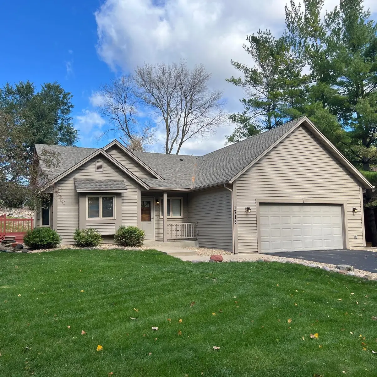 1716 Slater Lane, Burnsville, MN 55337 - #1