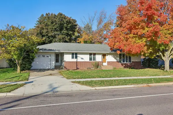 318 S Meridian Street, Belle Plaine, MN 56011