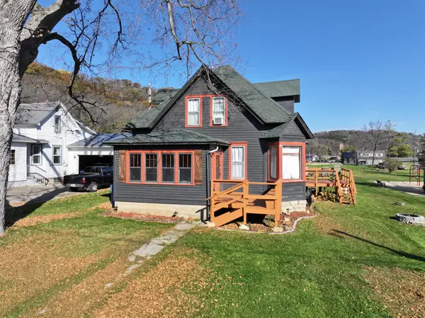 1110 Fairwater Road, Altura, MN 55910