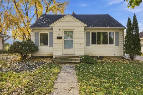 52 16 1/2 Avenue N, Fargo, ND 58102