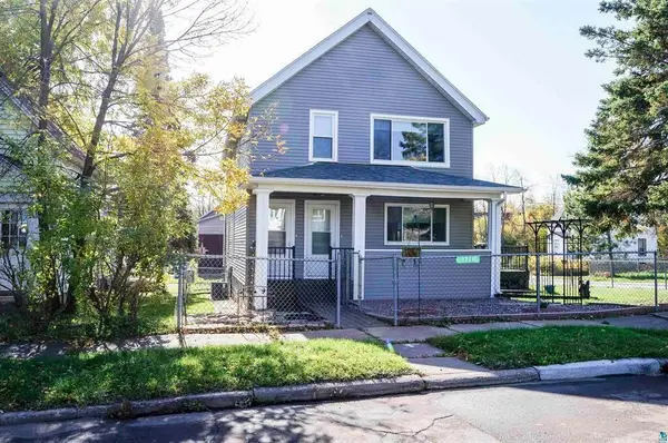 3226 Vernon Street, Duluth, MN 55806