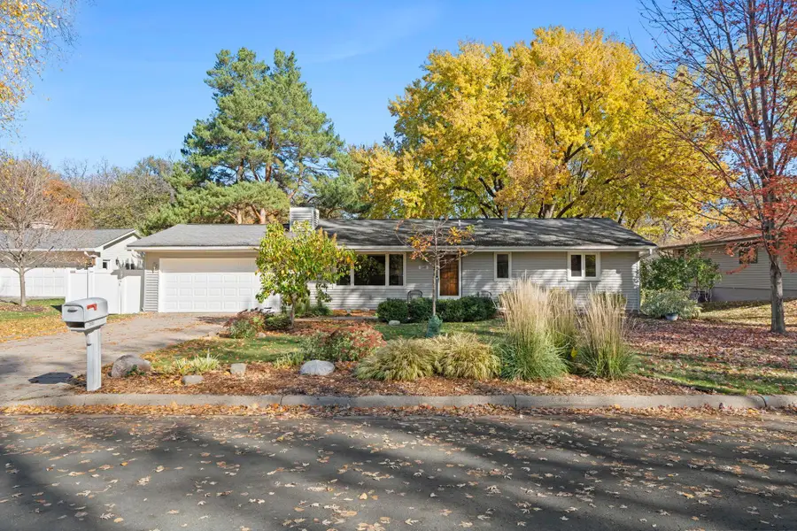 2500 Hayes Court, Burnsville, MN 55337 - #2