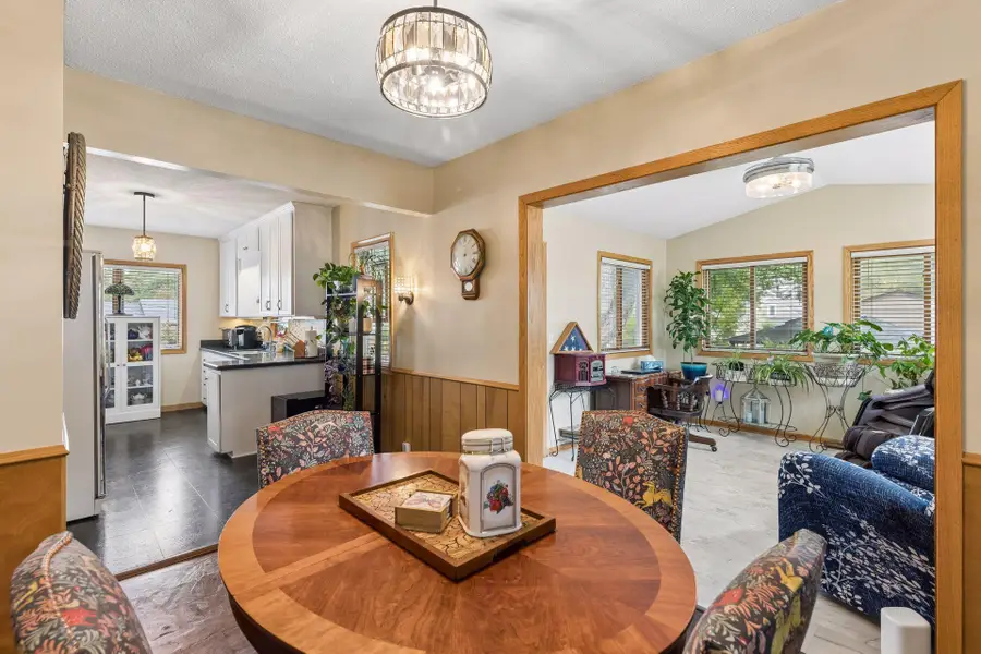 1190 Ottawa Avenue, Saint Paul, MN 55118 - #2