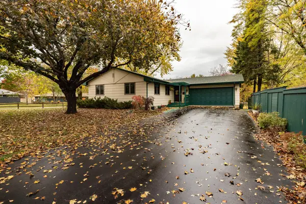 2420 W 106th Street, Bloomington, MN 55431