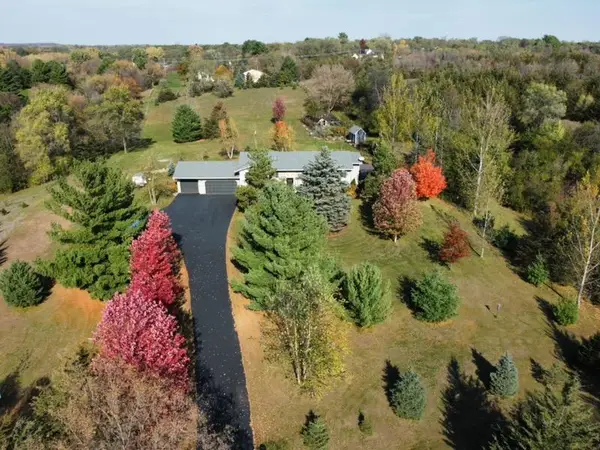 502 Forrest Drive, Hudson, WI 54016