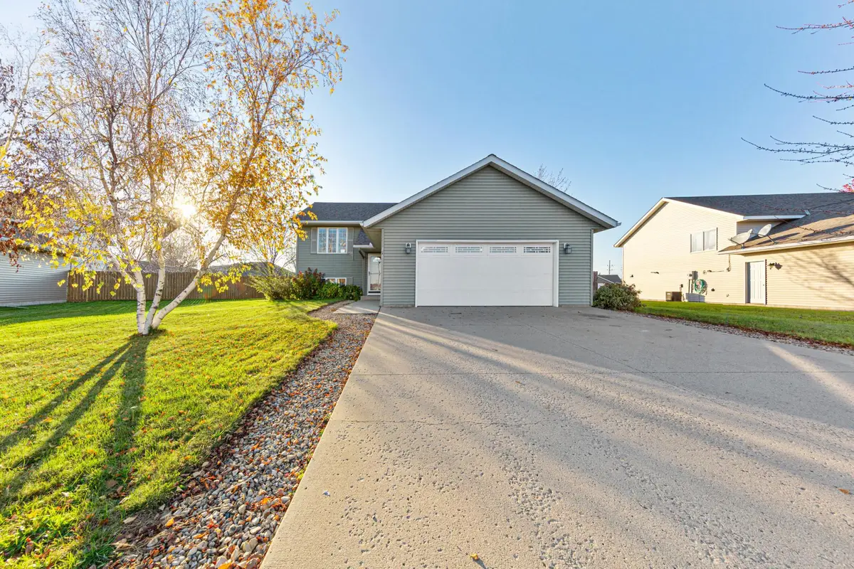 216 Grovebrook Circle, Mankato, MN 56001 - #1