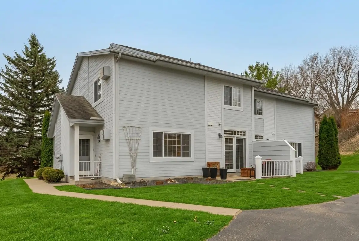 272 Zumbro Drive Nw, Rochester, MN 55901 - #1