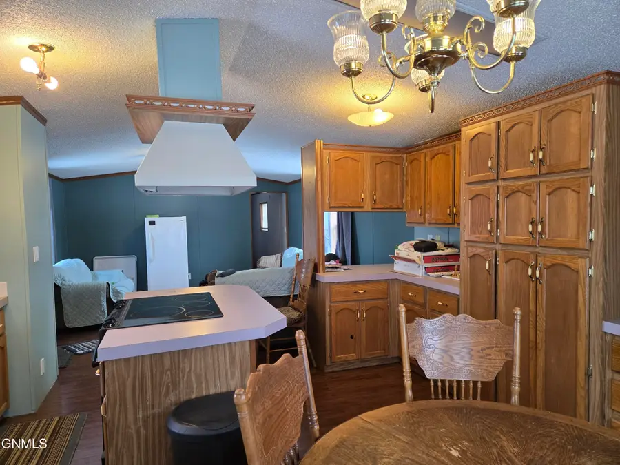 406 31st Avenue Se #401, Minot, ND 58701 - Image #3