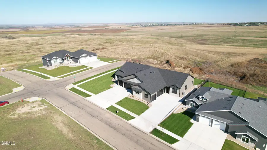 2108 Prairie Hawk Drive, Bismarck, ND 58503 - Image #2