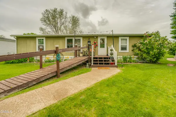 2500 Centennial Road #410, Bismarck, ND 58503