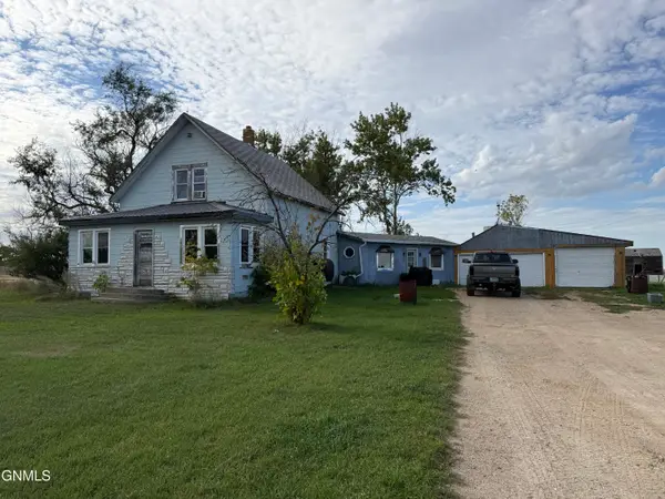 43401 593rd Street Nw, Kenmare, ND 58746