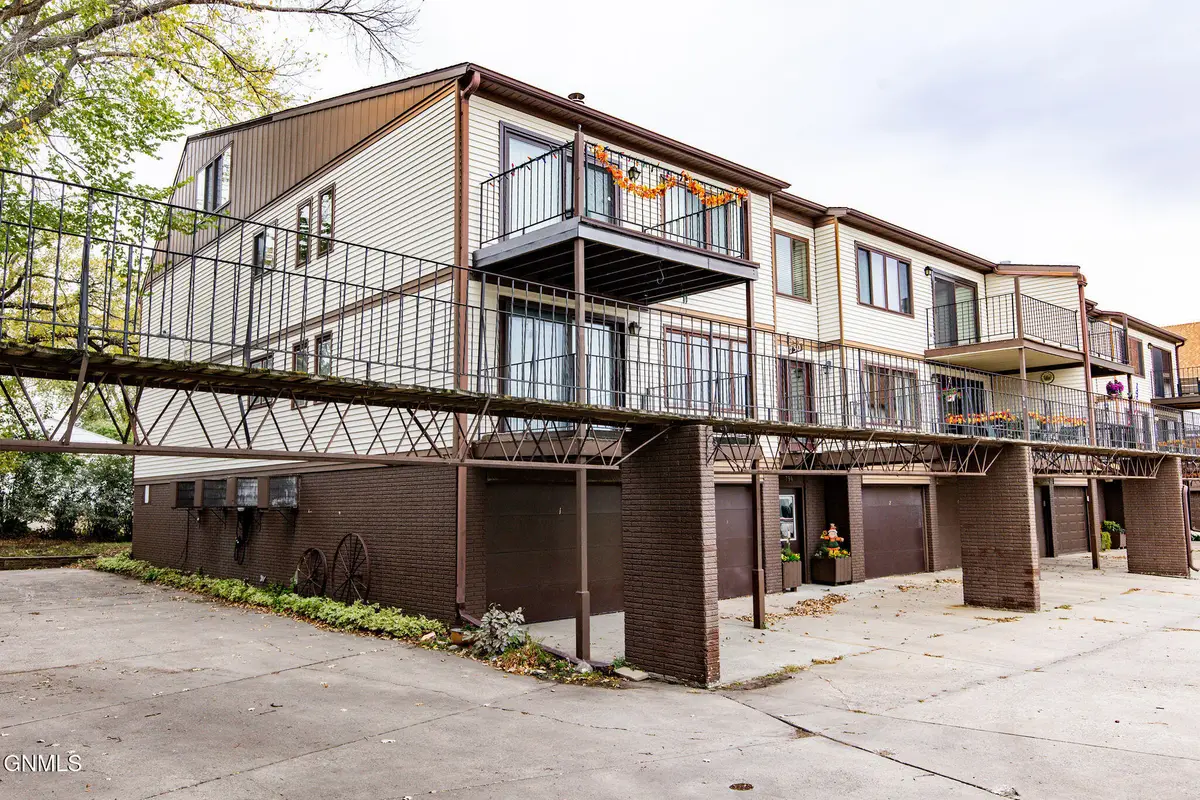 730 Elm Street N #B1, Fargo, ND 58102 - Image #1