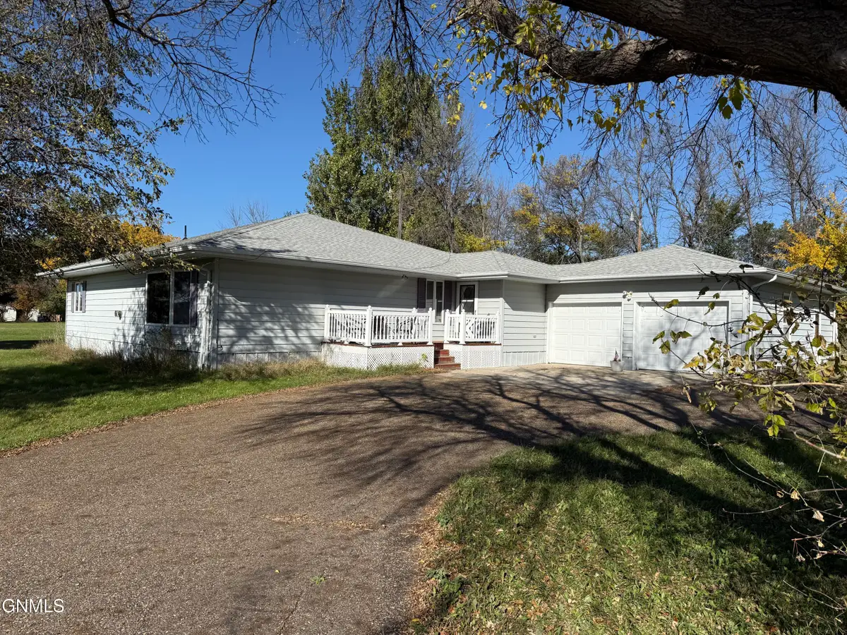 829 13 Highway, Linton, ND 58552 - Image #1