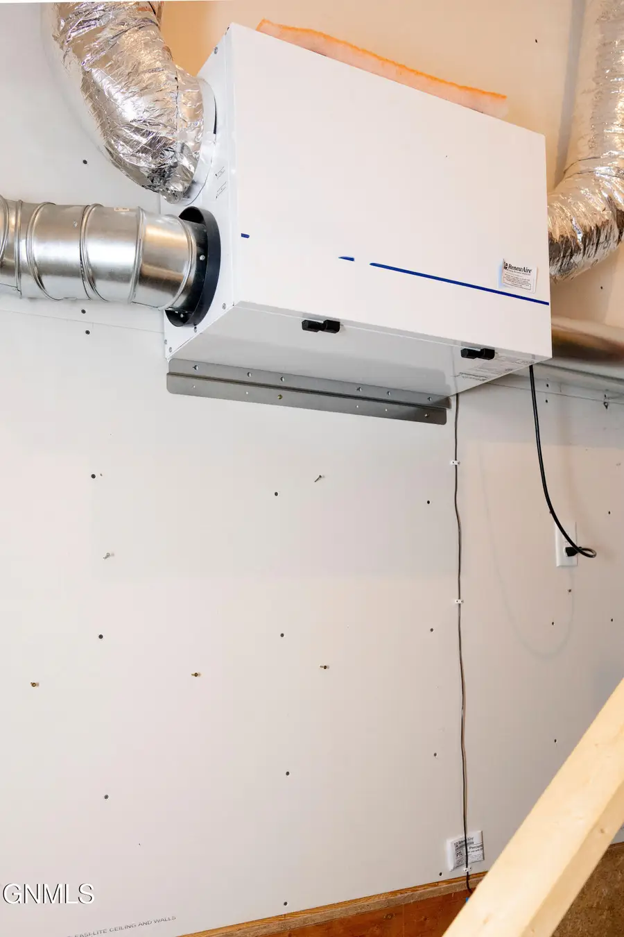 605 11th Street Sw, Jamestown, ND 58401 - Image #3