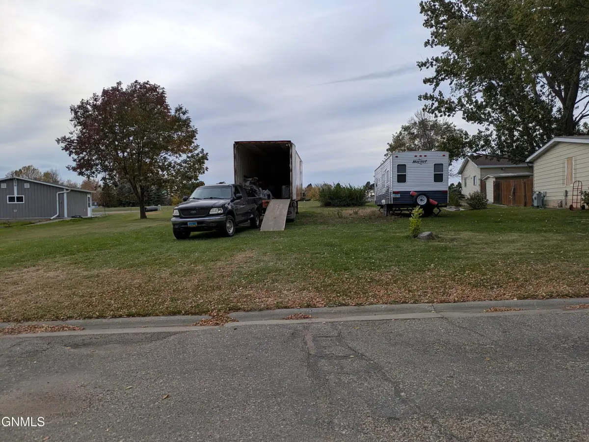 1228 Custer Drive, Washburn, ND 58577 - Image #1