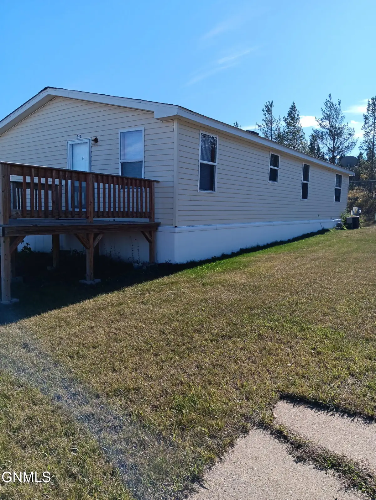 240 G Street, Dickinson, ND 58601 - Image #1
