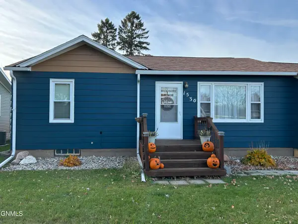 1530 5th Avenue Sw, Jamestown, ND 58401