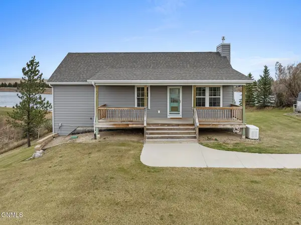 152 Blacktail Drive, Williston, ND 58801