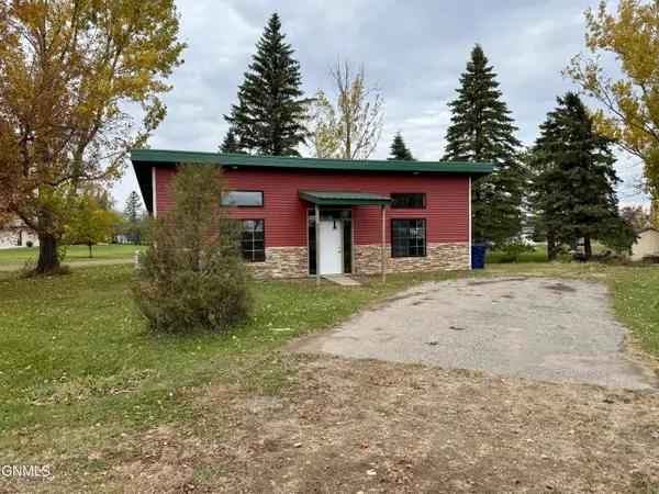 903 Minnesota Avenue, Tower City, ND 58071