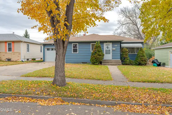 1317 Mohawk Street, Bismarck, ND 58501