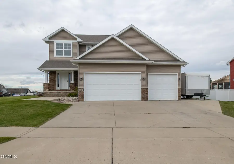 1218 Salmon Street, Bismarck, ND 58503 - Image #2
