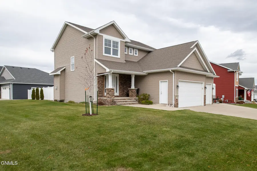 1218 Salmon Street, Bismarck, ND 58503 - Image #3