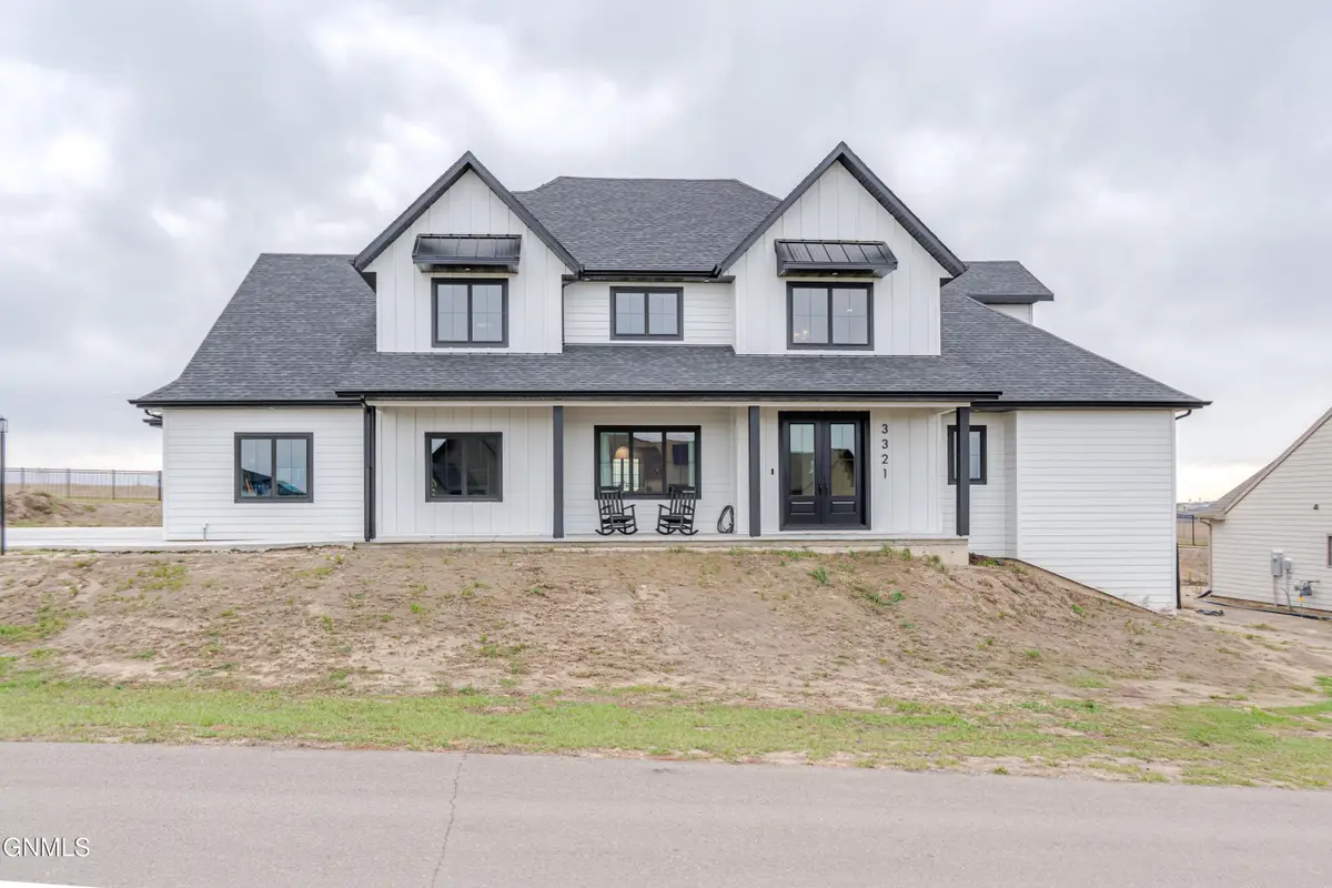 3321 Palmer Place, Bismarck, ND 58503 - Image #1