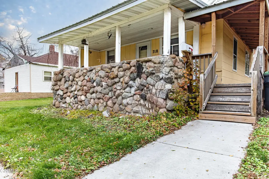 708 5th Avenue Nw, Mandan, ND 58554 - Image #2