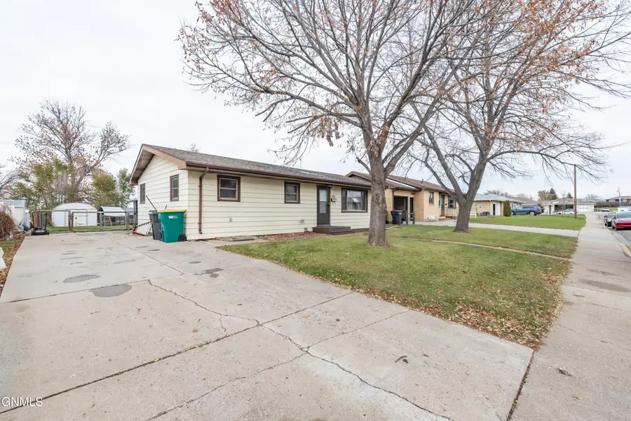 106 11th Street Nw, Mandan, ND 58554 - Image #2