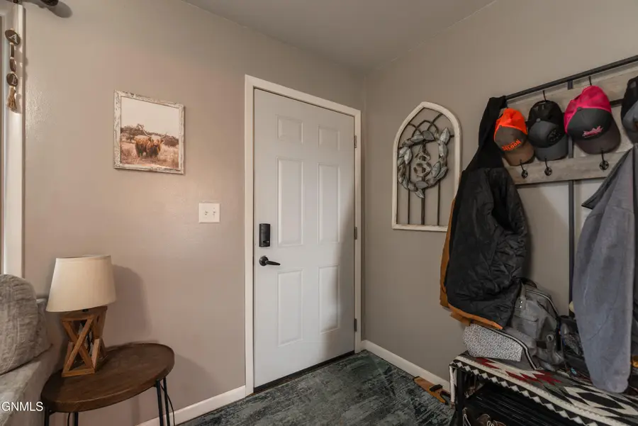 106 11th Street Nw, Mandan, ND 58554 - Image #3