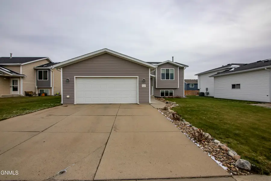 4624 37th Avenue Nw, Mandan, ND 58554 - Image #2