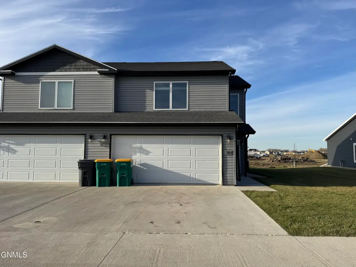 3814 Lillian Court Se, Mandan, ND 58554 - Image #1
