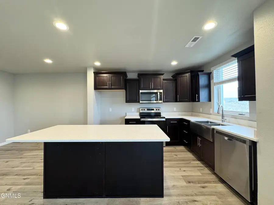 3814 Lillian Court Se, Mandan, ND 58554 - Image #3