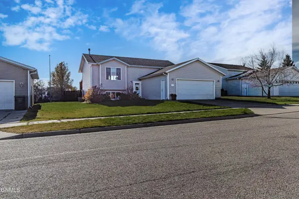 3713 Lewis Road Nw, Mandan, ND 58554