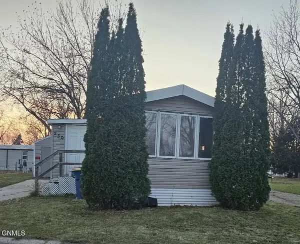 230 Northland Estates, Jamestown, ND 58401