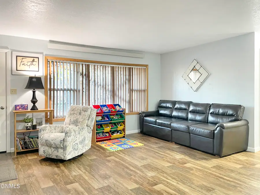 281 10th Avenue N, Carrington, ND 58421 - Image #3