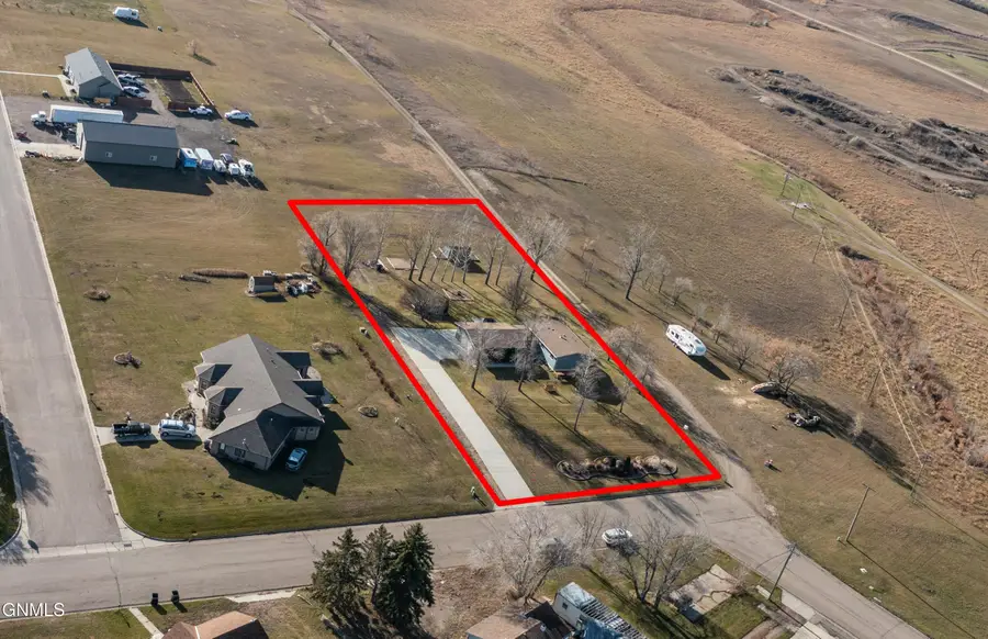 804 2nd Street Sw, Underwood, ND 58576 - Image #2