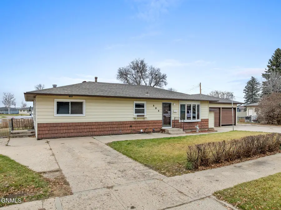 505 17th Avenue W, Williston, ND 58801 - Image #2