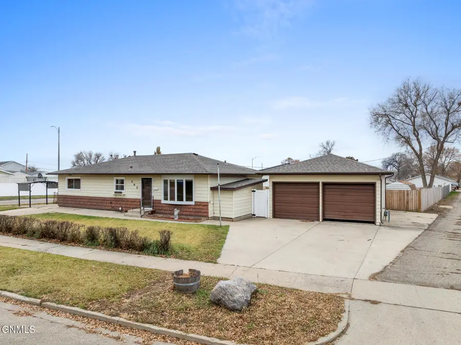 505 17th Avenue W, Williston, ND 58801 - Image #3