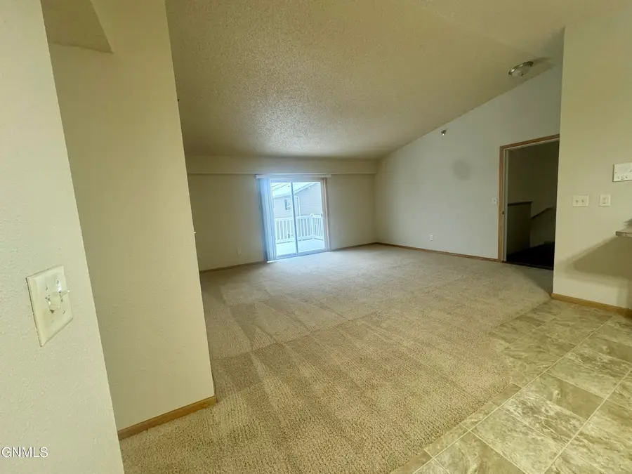 4020 Mckenzie Drive Se #4, Mandan, ND 58554 - Image #3