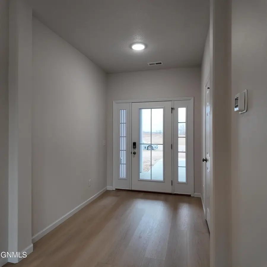 700 Koenig Drive, Bismarck, ND 58504 - Image #2