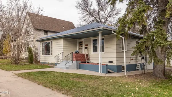 1025 4th Street N, Bismarck, ND 58501